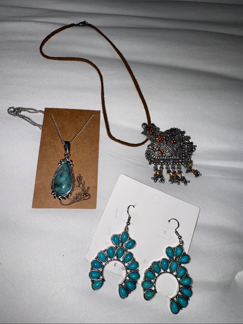 Turquoise Teardrop Pendant Necklace & Turquoise Cluster Earrings Set - Blue